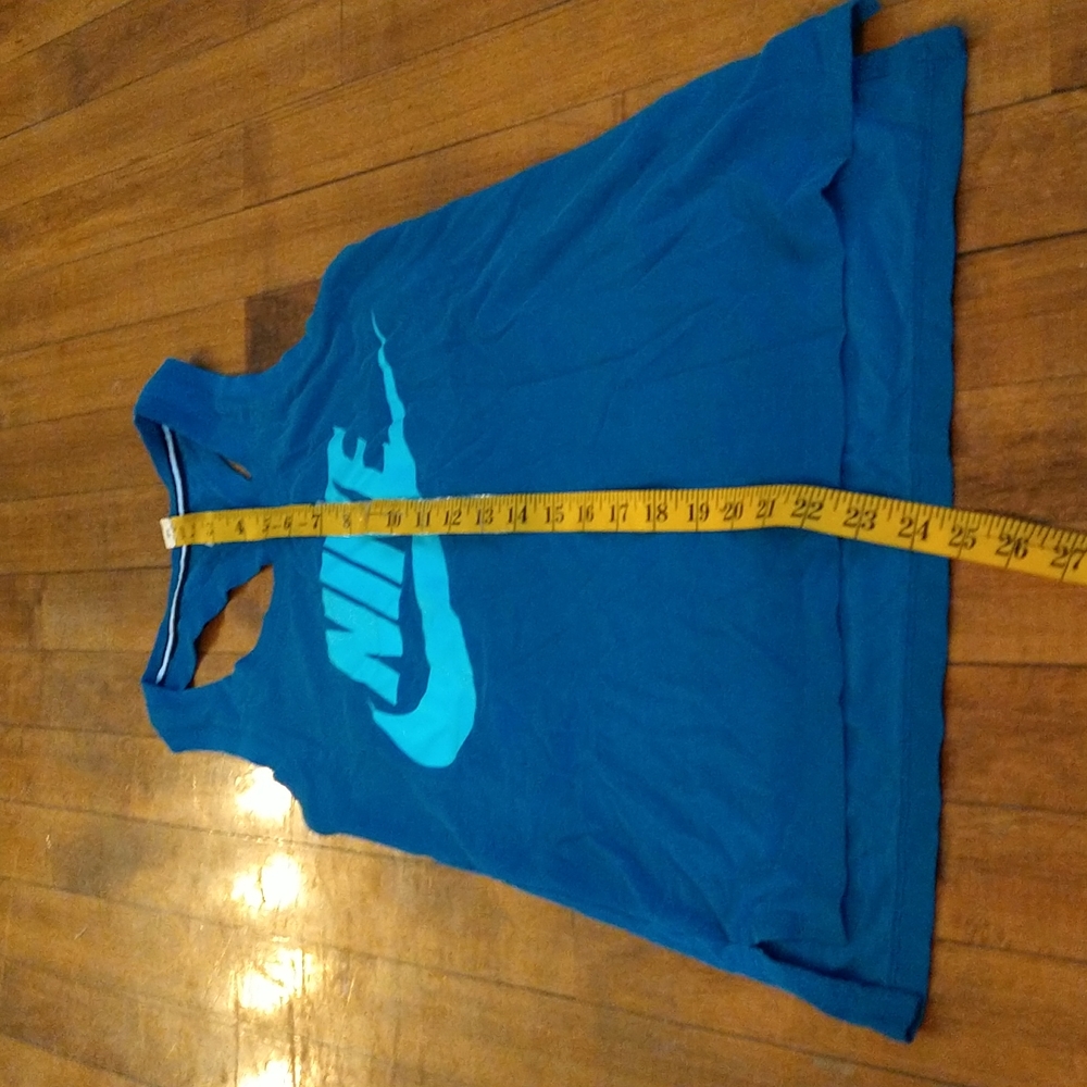 Size xs blue Nikes workout athletic top - Picture 15 of 16
